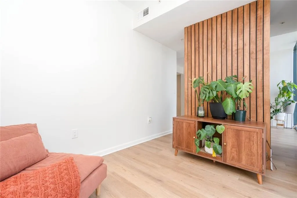 3040 Peachtree Road Nw Unit 815, Atlanta, Georgia 30305, 1 Bedroom Bedrooms, ,1 BathroomBathrooms,Residential,For Sale,3040 Peachtree Road Nw Unit 815,7567622