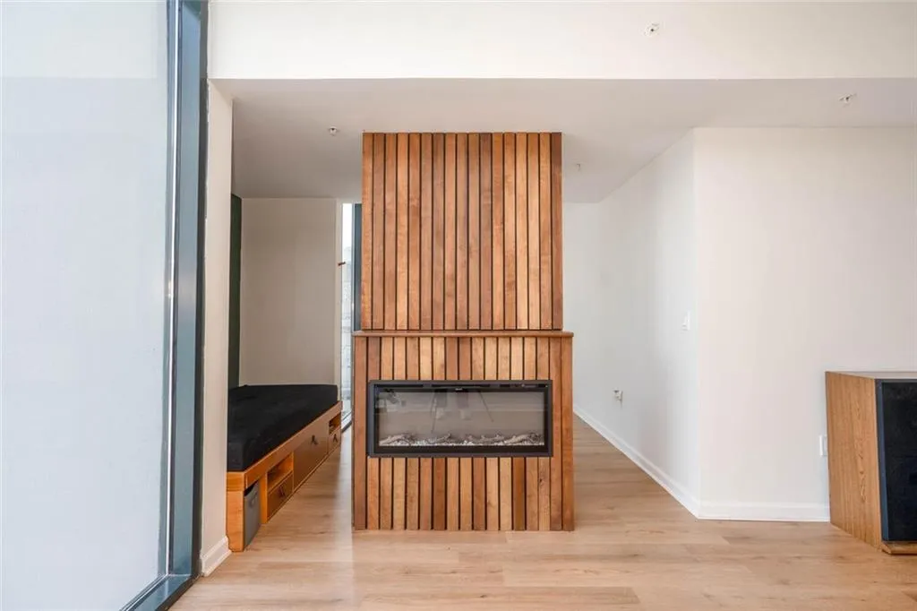 3040 Peachtree Road Nw Unit 815, Atlanta, Georgia 30305, 1 Bedroom Bedrooms, ,1 BathroomBathrooms,Residential,For Sale,3040 Peachtree Road Nw Unit 815,7567622