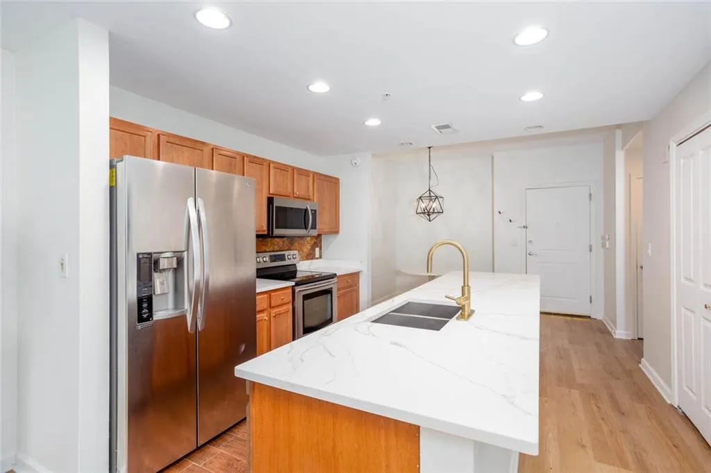 3040 Peachtree Road Nw Unit 815, Atlanta, Georgia 30305, 1 Bedroom Bedrooms, ,1 BathroomBathrooms,Residential,For Sale,3040 Peachtree Road Nw Unit 815,7567622