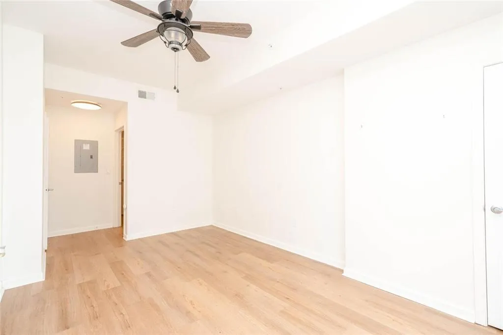 3040 Peachtree Road Nw Unit 815, Atlanta, Georgia 30305, 1 Bedroom Bedrooms, ,1 BathroomBathrooms,Residential,For Sale,3040 Peachtree Road Nw Unit 815,7567622
