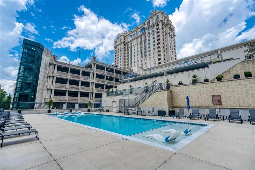 3040 Peachtree Road Nw Unit 815, Atlanta, Georgia 30305, 1 Bedroom Bedrooms, ,1 BathroomBathrooms,Residential,For Sale,3040 Peachtree Road Nw Unit 815,7567622