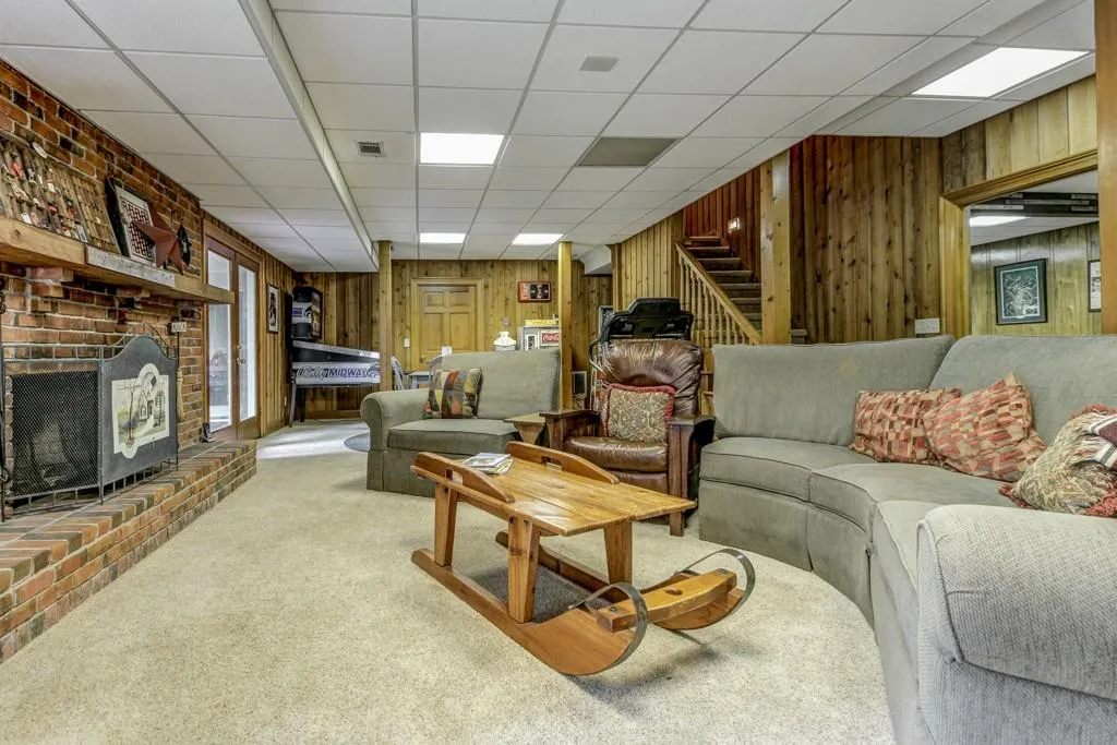 5100 Magnolia Bluff Drive, Sandy Springs, Georgia 30350, 4 Bedrooms Bedrooms, ,4 BathroomsBathrooms,Residential,Sold,5100 Magnolia Bluff Drive,5653613