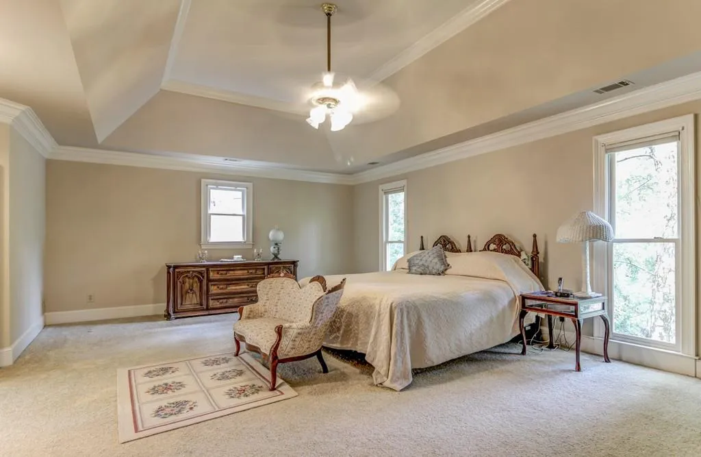 5100 Magnolia Bluff Drive, Sandy Springs, Georgia 30350, 4 Bedrooms Bedrooms, ,4 BathroomsBathrooms,Residential,Sold,5100 Magnolia Bluff Drive,5653613