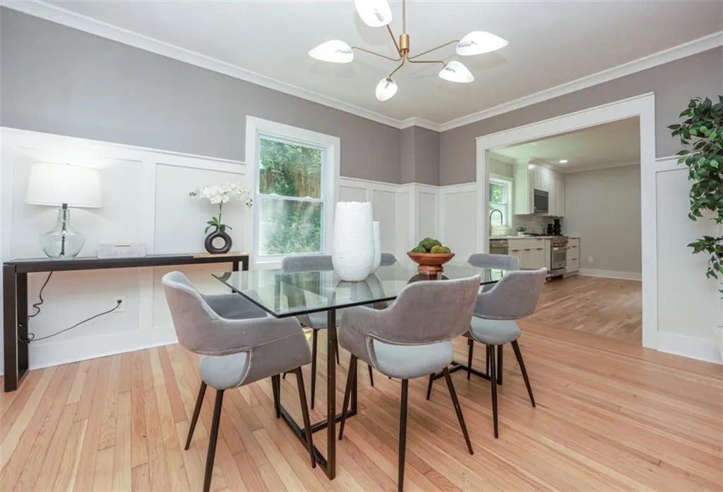 2908 N Hills Drive Ne, Atlanta, Georgia 30305, 3 Bedrooms Bedrooms, ,2 BathroomsBathrooms,Residential,For Sale,2908 N Hills Drive Ne,7662201