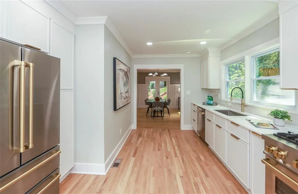 2908 N Hills Drive Ne, Atlanta, Georgia 30305, 3 Bedrooms Bedrooms, ,2 BathroomsBathrooms,Residential,For Sale,2908 N Hills Drive Ne,7662201