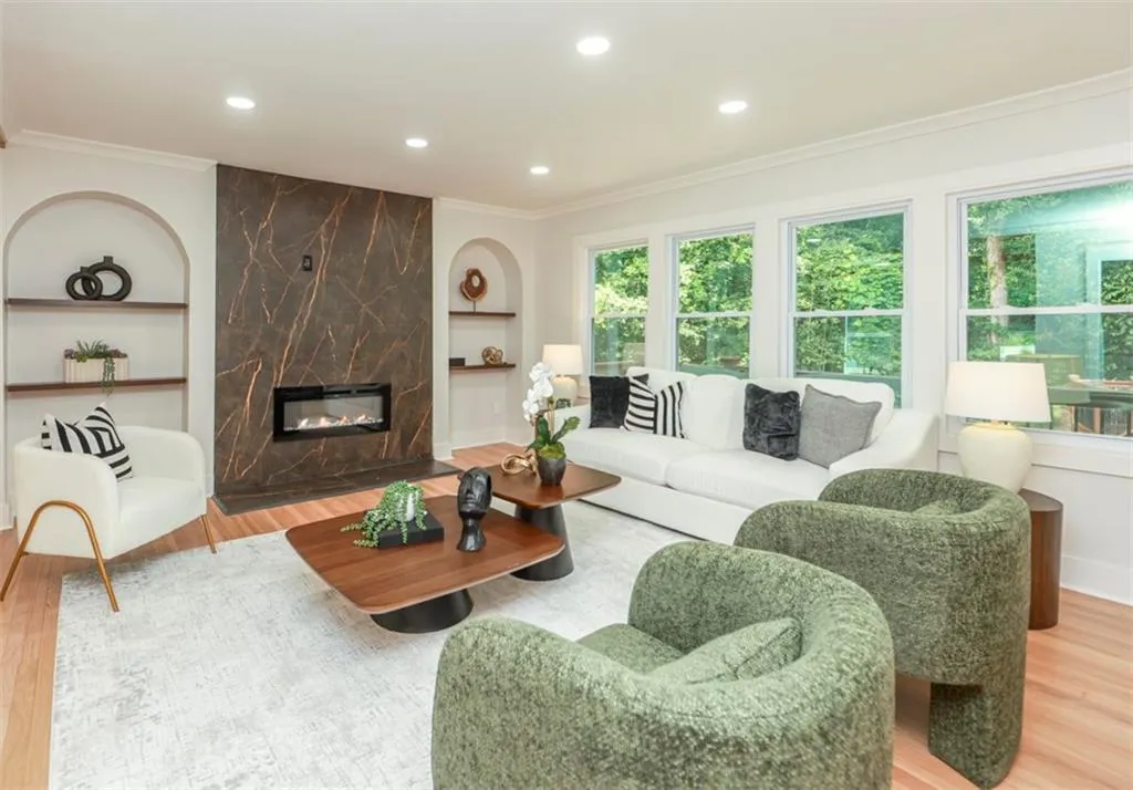 2908 N Hills Drive Ne, Atlanta, Georgia 30305, 3 Bedrooms Bedrooms, ,2 BathroomsBathrooms,Residential,For Sale,2908 N Hills Drive Ne,7662201