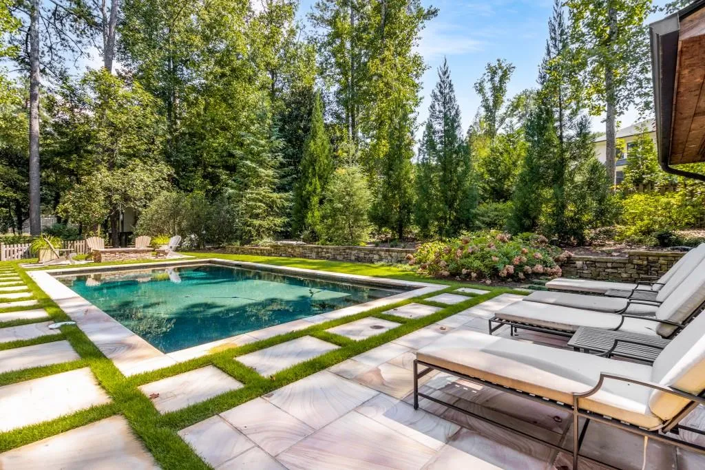 740 Weatherly Lane, Sandy Springs, Georgia 30328, 4 Bedrooms Bedrooms, ,3 BathroomsBathrooms,Residential,Sold,740 Weatherly Lane,7275458