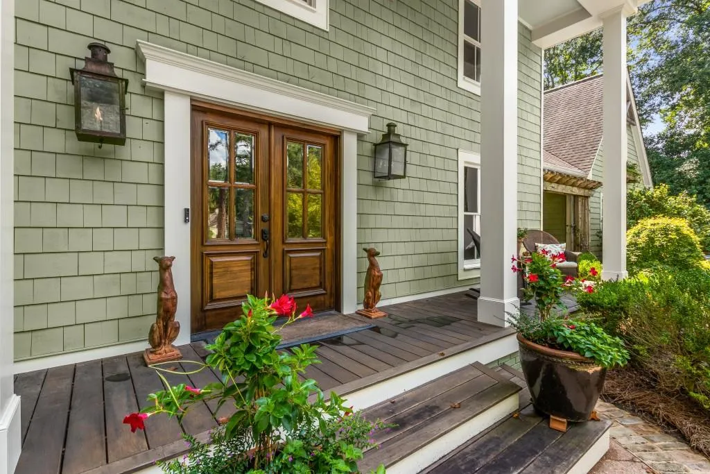 740 Weatherly Lane, Sandy Springs, Georgia 30328, 4 Bedrooms Bedrooms, ,3 BathroomsBathrooms,Residential,Sold,740 Weatherly Lane,7275458