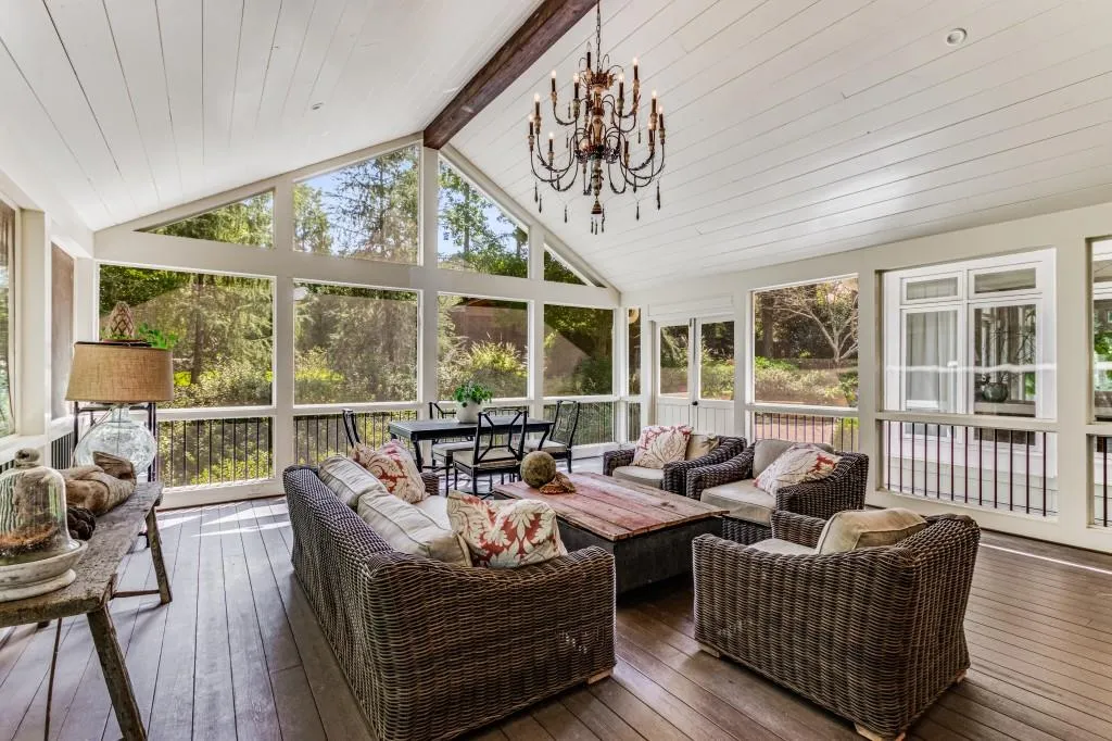 740 Weatherly Lane, Sandy Springs, Georgia 30328, 4 Bedrooms Bedrooms, ,3 BathroomsBathrooms,Residential,Sold,740 Weatherly Lane,7275458