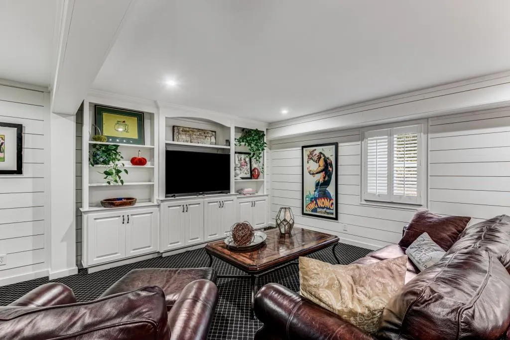 740 Weatherly Lane, Sandy Springs, Georgia 30328, 4 Bedrooms Bedrooms, ,3 BathroomsBathrooms,Residential,Sold,740 Weatherly Lane,7275458