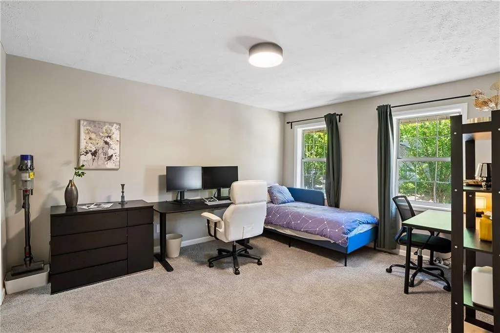 7750 Roswell Road Unit 5a, Atlanta, Georgia 30350, 2 Bedrooms Bedrooms, ,1 BathroomBathrooms,Residential,For Sale,7750 Roswell Road Unit 5a,7757838