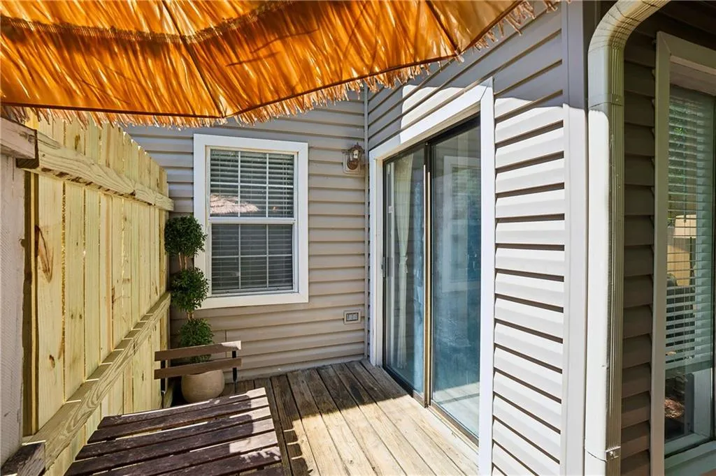 7750 Roswell Road Unit 5a, Atlanta, Georgia 30350, 2 Bedrooms Bedrooms, ,1 BathroomBathrooms,Residential,For Sale,7750 Roswell Road Unit 5a,7757838