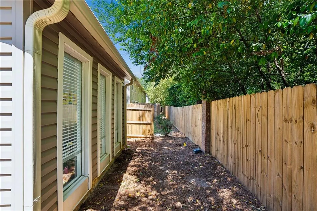 7750 Roswell Road Unit 5a, Atlanta, Georgia 30350, 2 Bedrooms Bedrooms, ,1 BathroomBathrooms,Residential,For Sale,7750 Roswell Road Unit 5a,7757838