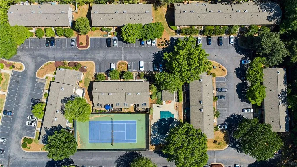 7750 Roswell Road Unit 5a, Atlanta, Georgia 30350, 2 Bedrooms Bedrooms, ,1 BathroomBathrooms,Residential,For Sale,7750 Roswell Road Unit 5a,7757838
