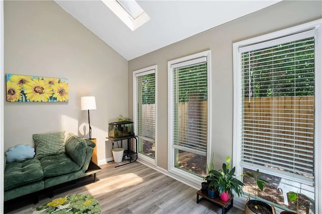 7750 Roswell Road Unit 5a, Atlanta, Georgia 30350, 2 Bedrooms Bedrooms, ,1 BathroomBathrooms,Residential,For Sale,7750 Roswell Road Unit 5a,7757838