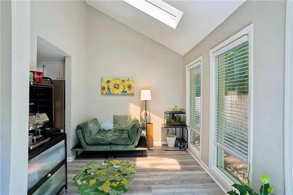 7750 Roswell Road Unit 5a, Atlanta, Georgia 30350, 2 Bedrooms Bedrooms, ,1 BathroomBathrooms,Residential,For Sale,7750 Roswell Road Unit 5a,7757838