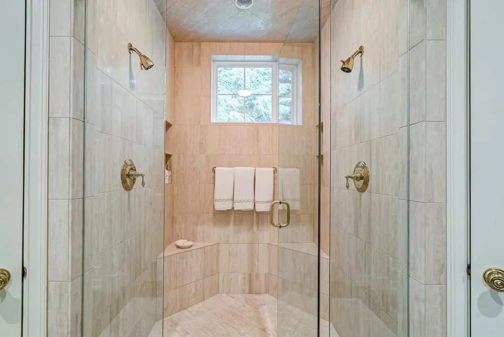 60 Sherington Place, Atlanta, Georgia 30350, 7 Bedrooms Bedrooms, ,8 BathroomsBathrooms,Residential,Sold,60 Sherington Place,6749942