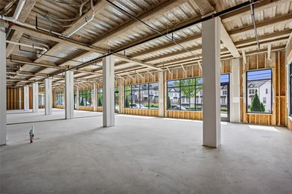 2030 Main Street Unit R113, Atlanta, Georgia 30318, ,Commercial Sale,For Sale,2030 Main Street Unit R113,7486996