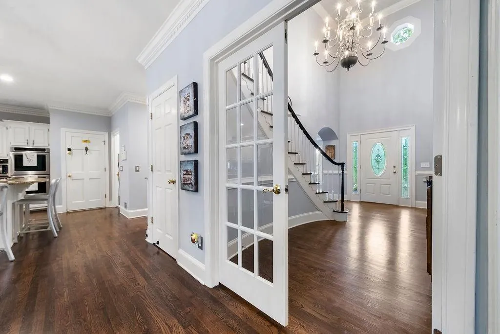 190 Grogans Landing, Sandy Springs, Georgia 30350, 5 Bedrooms Bedrooms, ,4 BathroomsBathrooms,Residential,Sold,190 Grogans Landing,7084018