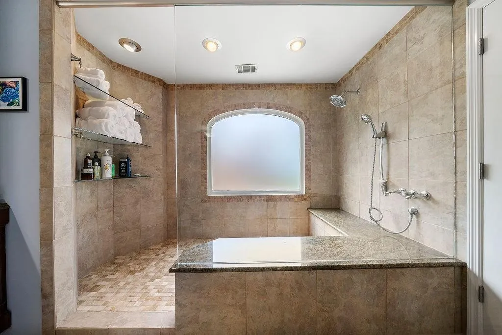 190 Grogans Landing, Sandy Springs, Georgia 30350, 5 Bedrooms Bedrooms, ,4 BathroomsBathrooms,Residential,Sold,190 Grogans Landing,7084018