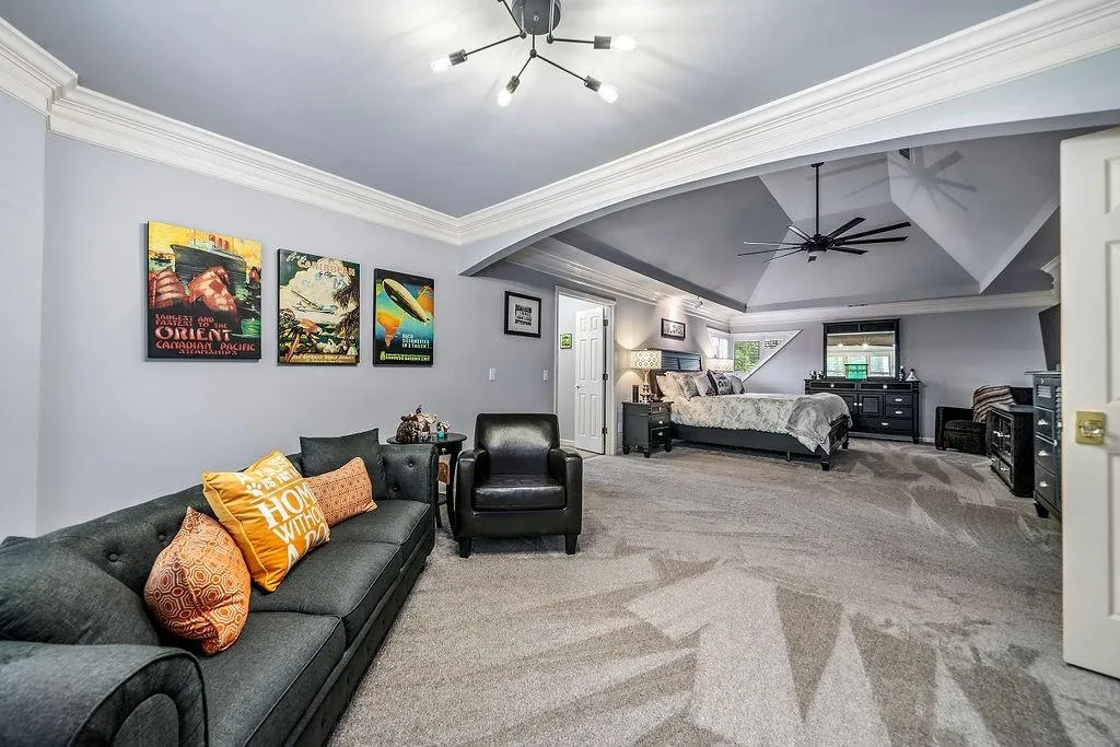 190 Grogans Landing, Sandy Springs, Georgia 30350, 5 Bedrooms Bedrooms, ,4 BathroomsBathrooms,Residential,Sold,190 Grogans Landing,7084018
