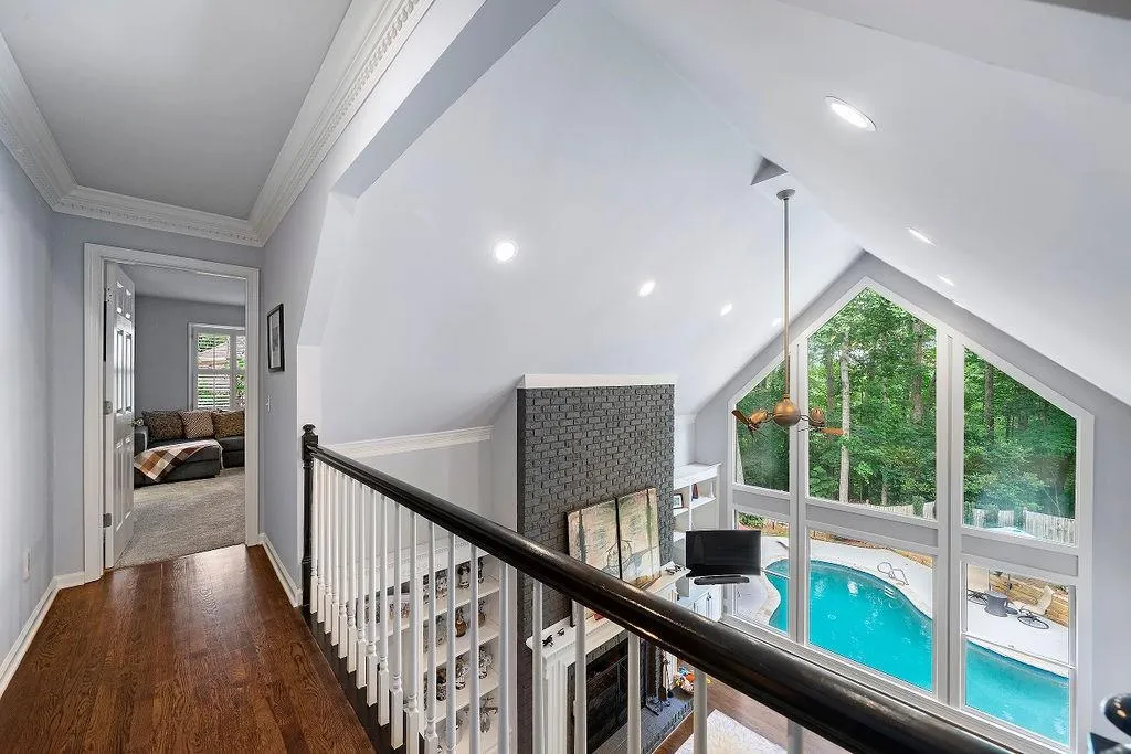 190 Grogans Landing, Sandy Springs, Georgia 30350, 5 Bedrooms Bedrooms, ,4 BathroomsBathrooms,Residential,Sold,190 Grogans Landing,7084018