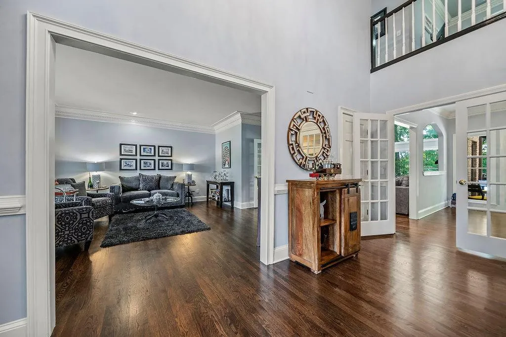 190 Grogans Landing, Sandy Springs, Georgia 30350, 5 Bedrooms Bedrooms, ,4 BathroomsBathrooms,Residential,Sold,190 Grogans Landing,7084018