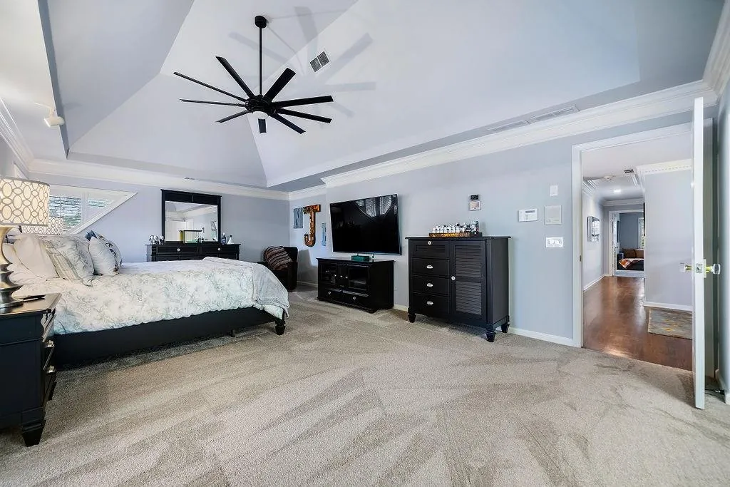 190 Grogans Landing, Sandy Springs, Georgia 30350, 5 Bedrooms Bedrooms, ,4 BathroomsBathrooms,Residential,Sold,190 Grogans Landing,7084018