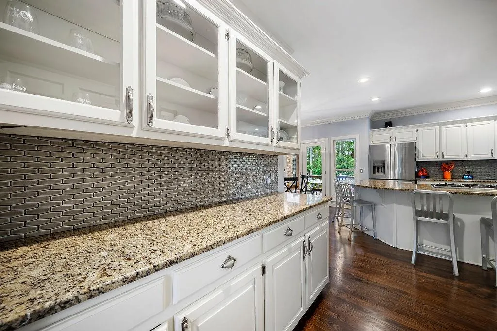 190 Grogans Landing, Sandy Springs, Georgia 30350, 5 Bedrooms Bedrooms, ,4 BathroomsBathrooms,Residential,Sold,190 Grogans Landing,7084018