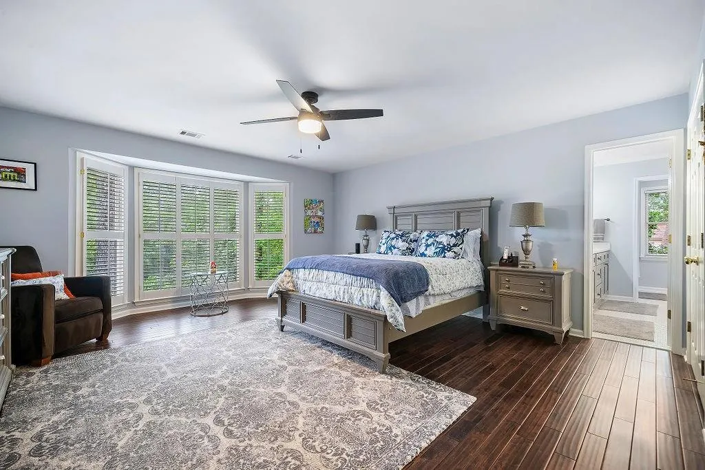 190 Grogans Landing, Sandy Springs, Georgia 30350, 5 Bedrooms Bedrooms, ,4 BathroomsBathrooms,Residential,Sold,190 Grogans Landing,7084018