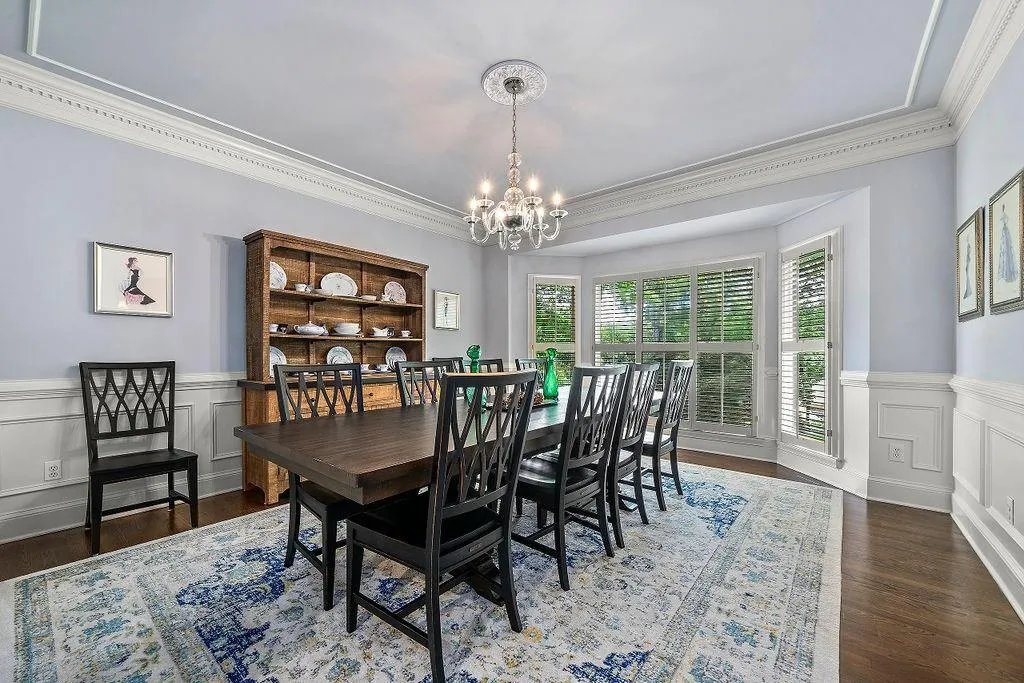 190 Grogans Landing, Sandy Springs, Georgia 30350, 5 Bedrooms Bedrooms, ,4 BathroomsBathrooms,Residential,Sold,190 Grogans Landing,7084018