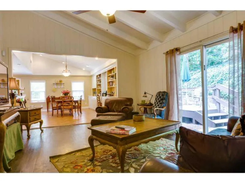 450 Mossyvale Way, Sandy Springs, Georgia 30328, 4 Bedrooms Bedrooms, ,3 BathroomsBathrooms,Residential,Sold,450 Mossyvale Way,6895763