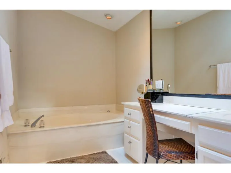 450 Mossyvale Way, Sandy Springs, Georgia 30328, 4 Bedrooms Bedrooms, ,3 BathroomsBathrooms,Residential,Sold,450 Mossyvale Way,6895763