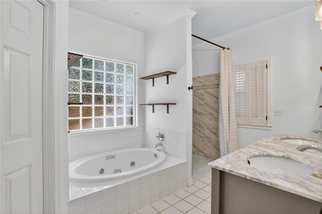 1155 Davis Place Nw, Atlanta, Georgia 30318, 4 Bedrooms Bedrooms, ,3 BathroomsBathrooms,Residential,For Sale,1155 Davis Place Nw,7670623