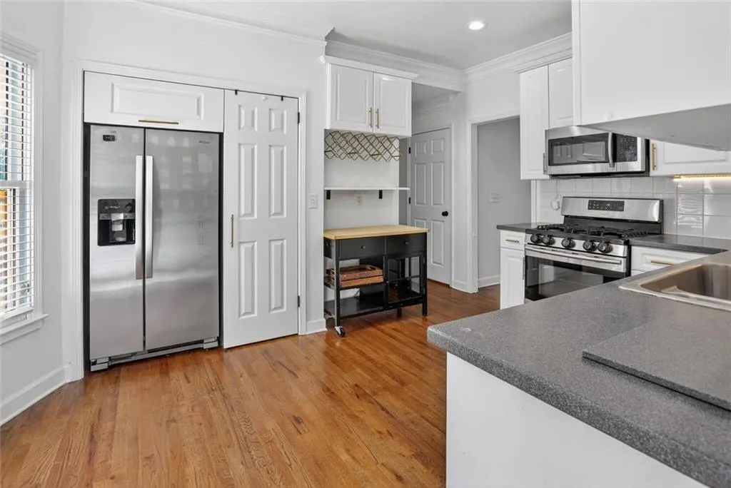 1155 Davis Place Nw, Atlanta, Georgia 30318, 4 Bedrooms Bedrooms, ,3 BathroomsBathrooms,Residential,For Sale,1155 Davis Place Nw,7670623