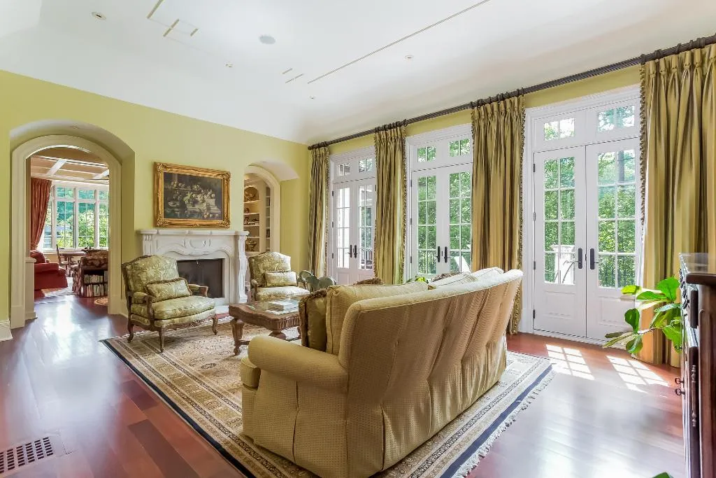 4674 Lake Forrest Drive Ne, Atlanta, Georgia 30342, 6 Bedrooms Bedrooms, ,6 BathroomsBathrooms,Residential,Sold,4674 Lake Forrest Drive Ne,5573889