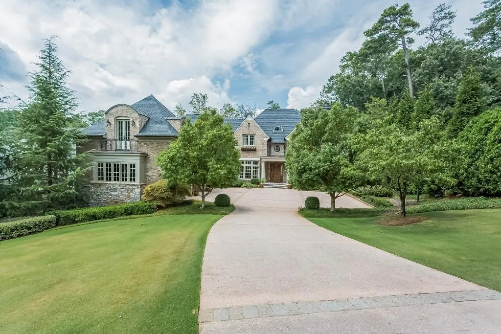 4674 Lake Forrest Drive Ne, Atlanta, Georgia 30342, 6 Bedrooms Bedrooms, ,6 BathroomsBathrooms,Residential,Sold,4674 Lake Forrest Drive Ne,5573889
