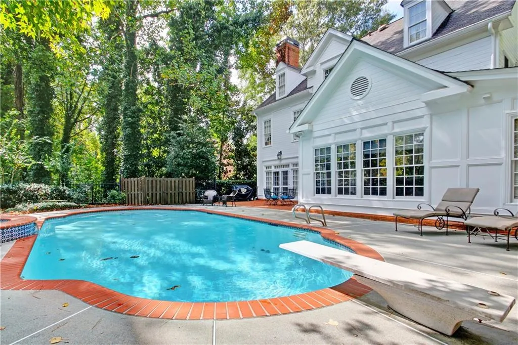 155 Helmsley Drive, Atlanta, Georgia 30327, 6 Bedrooms Bedrooms, ,7 BathroomsBathrooms,Residential,Sold,155 Helmsley Drive,6806612