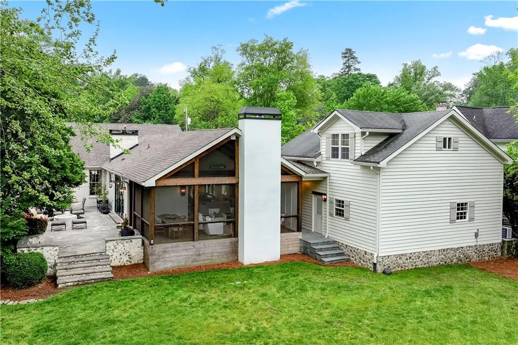 337 Broadland Road, Atlanta, Georgia 30342, 4 Bedrooms Bedrooms, ,3 BathroomsBathrooms,Residential,For Sale,337 Broadland Road,7612882