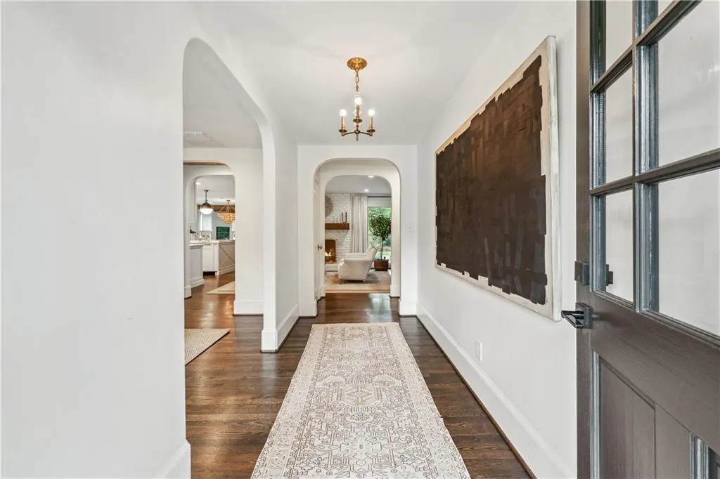 337 Broadland Road, Atlanta, Georgia 30342, 4 Bedrooms Bedrooms, ,3 BathroomsBathrooms,Residential,For Sale,337 Broadland Road,7612882