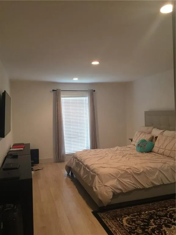 6851 Roswell Road Ne Unit Q13, Atlanta, Georgia 30328, 3 Bedrooms Bedrooms, ,2 BathroomsBathrooms,Residential,Sold,6851 Roswell Road Ne Unit Q13,5891079