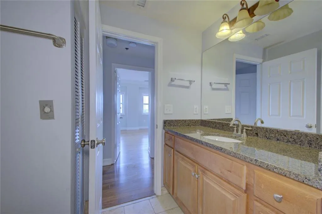 795 Hammond Drive Ne Unit 2301, Sandy Springs, Georgia 30328, 2 Bedrooms Bedrooms, ,2 BathroomsBathrooms,Residential,Sold,795 Hammond Drive Ne Unit 2301,7064322