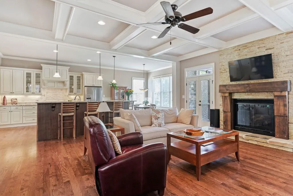 7968 Magnolia Square, Sandy Springs, Georgia 30350, 4 Bedrooms Bedrooms, ,3 BathroomsBathrooms,Residential,Sold,7968 Magnolia Square,6550164
