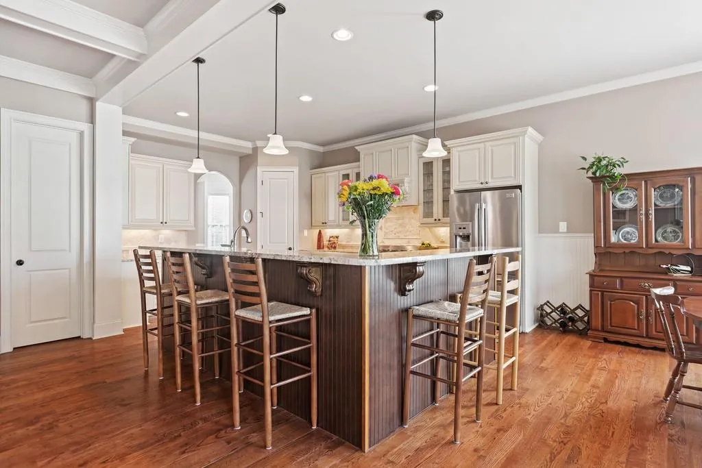 7968 Magnolia Square, Sandy Springs, Georgia 30350, 4 Bedrooms Bedrooms, ,3 BathroomsBathrooms,Residential,Sold,7968 Magnolia Square,6550164