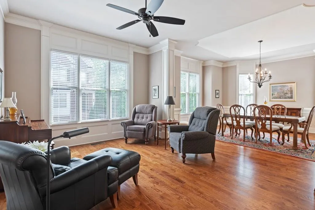 7968 Magnolia Square, Sandy Springs, Georgia 30350, 4 Bedrooms Bedrooms, ,3 BathroomsBathrooms,Residential,Sold,7968 Magnolia Square,6550164