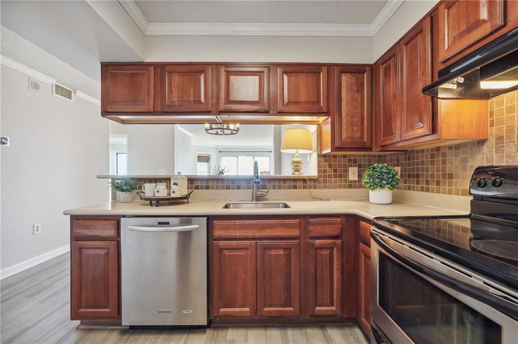 795 Hammond Drive Unit 1506, Sandy Springs, Georgia 30328, 2 Bedrooms Bedrooms, ,1 BathroomBathrooms,Residential,Sold,795 Hammond Drive Unit 1506,7299156