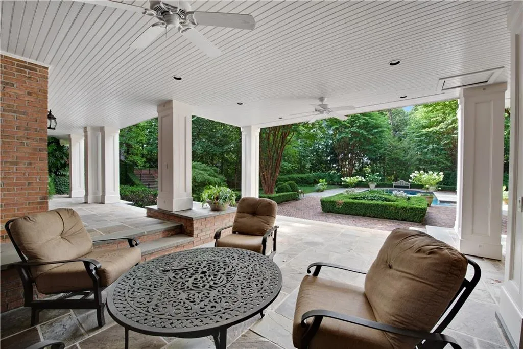 5660 Glen Errol Road, Atlanta, Georgia 30327, 4 Bedrooms Bedrooms, ,5 BathroomsBathrooms,Residential,Sold,5660 Glen Errol Road,6754449