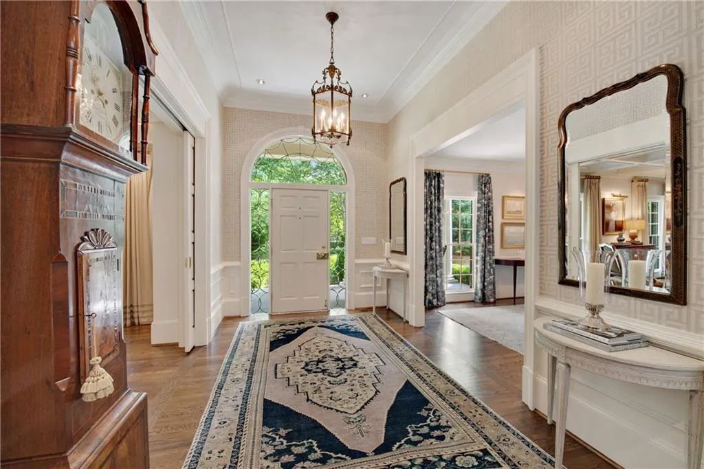 5660 Glen Errol Road, Atlanta, Georgia 30327, 4 Bedrooms Bedrooms, ,5 BathroomsBathrooms,Residential,Sold,5660 Glen Errol Road,6754449