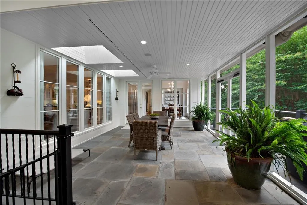 5660 Glen Errol Road, Atlanta, Georgia 30327, 4 Bedrooms Bedrooms, ,5 BathroomsBathrooms,Residential,Sold,5660 Glen Errol Road,6754449