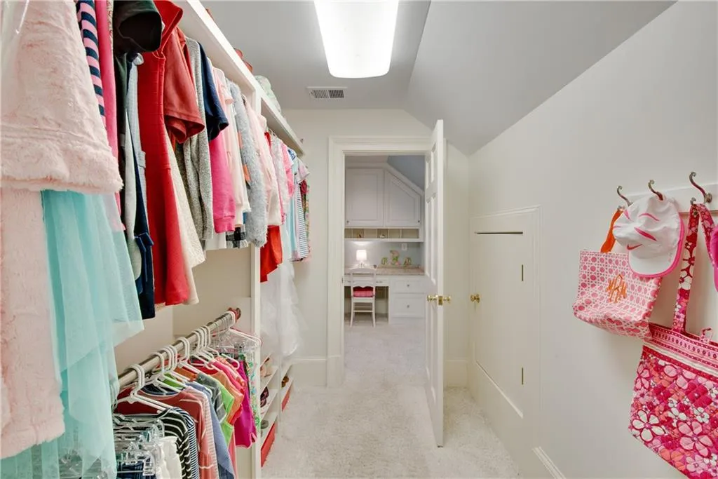 5660 Glen Errol Road, Atlanta, Georgia 30327, 4 Bedrooms Bedrooms, ,5 BathroomsBathrooms,Residential,Sold,5660 Glen Errol Road,6754449